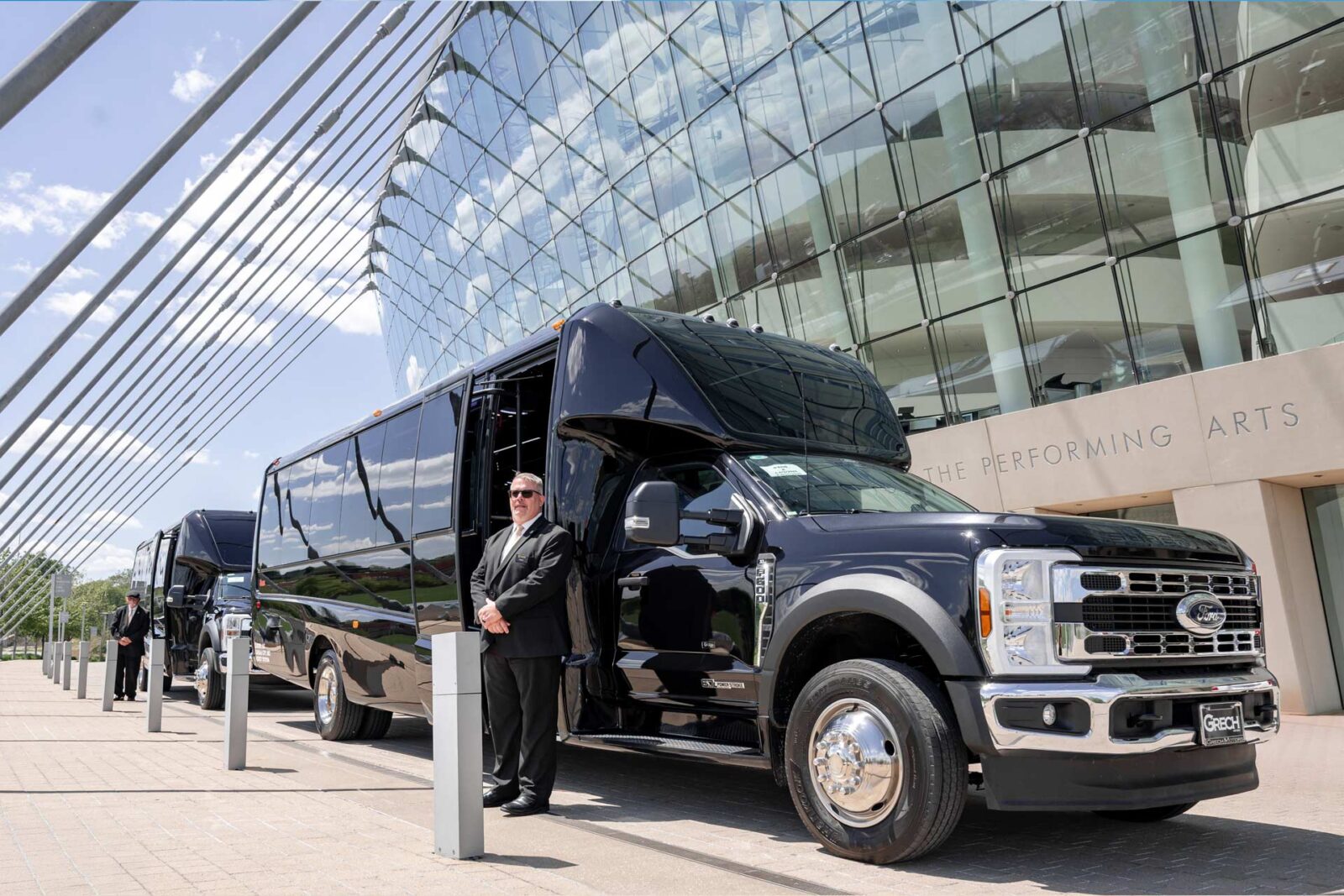LEADER Worldwide Chauffeured Services photo 3