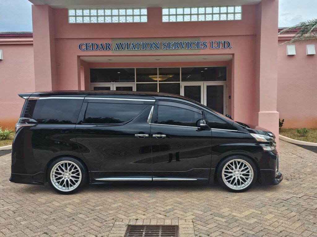 Island Limousine logo