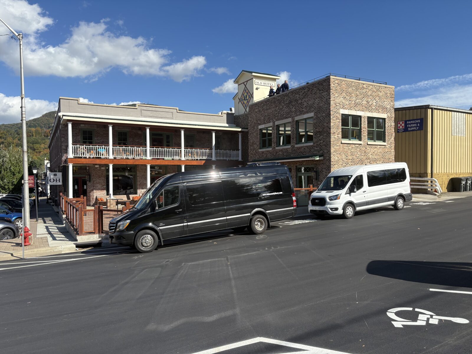 Ashe Cohnty Livery photo 2