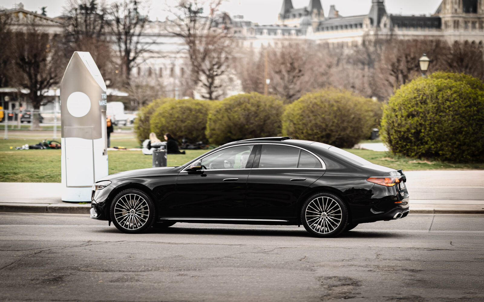 Vienna Airport Transfers-Premium Chauffeured Services photo 3