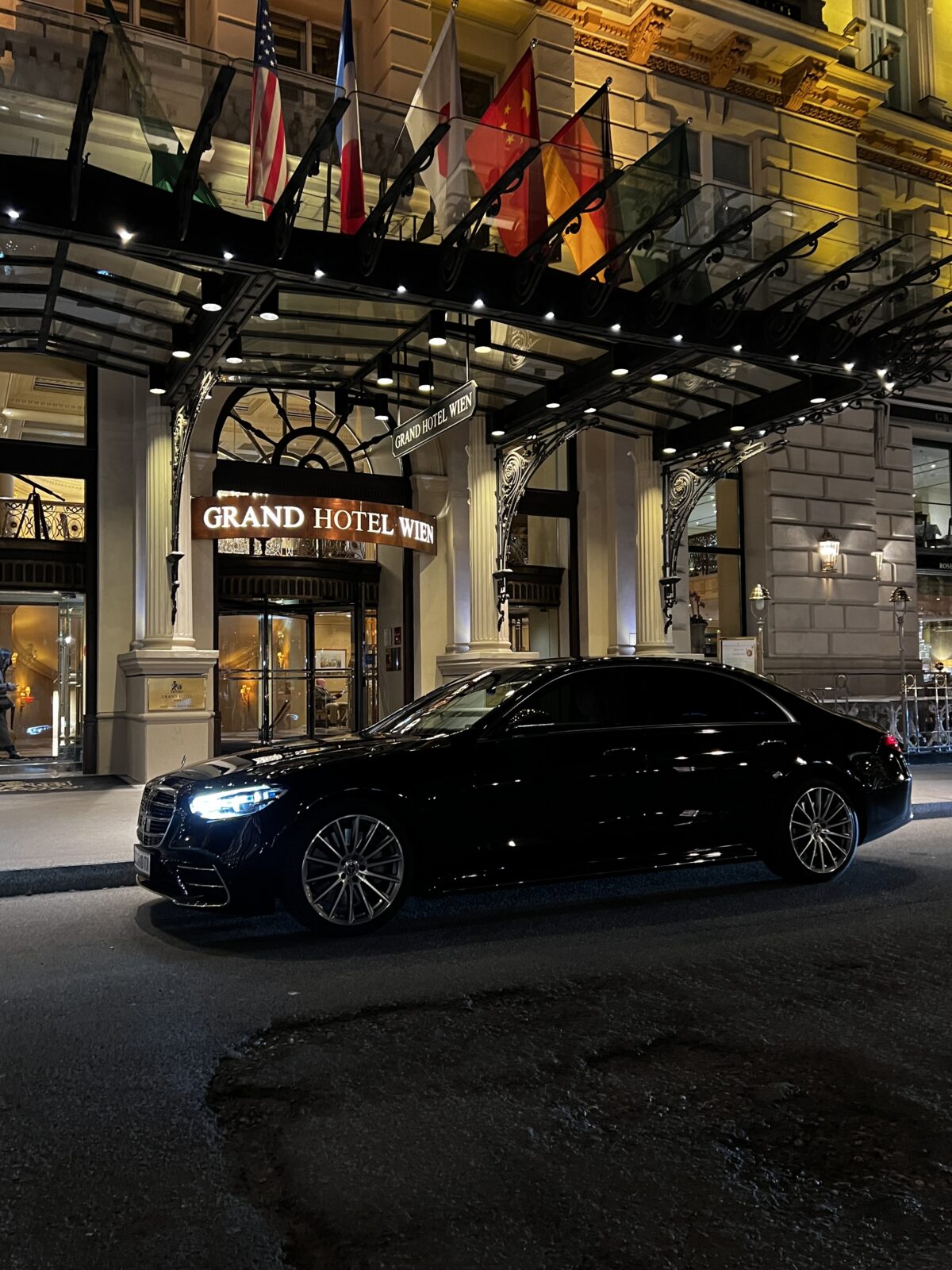 Vienna Airport Transfers-Premium Chauffeured Services photo 1