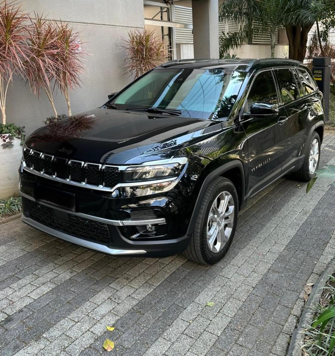 YOUR WAY CAR & LIMO SERVICE photo 1